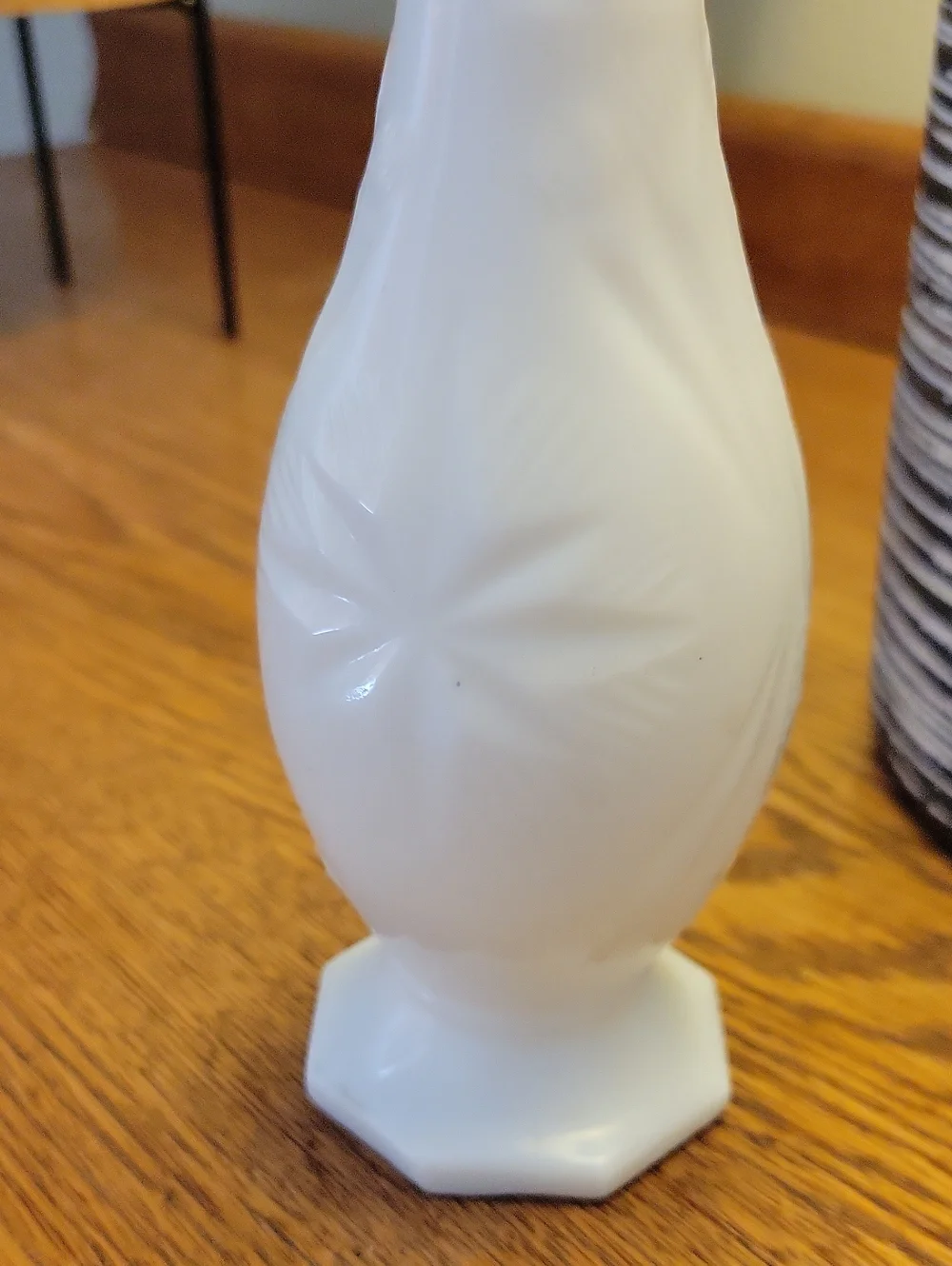 N/A vintage white
